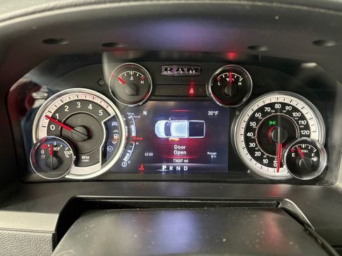 Used 2017 RAM 3500 Laramie w/ Convenience Group image 18