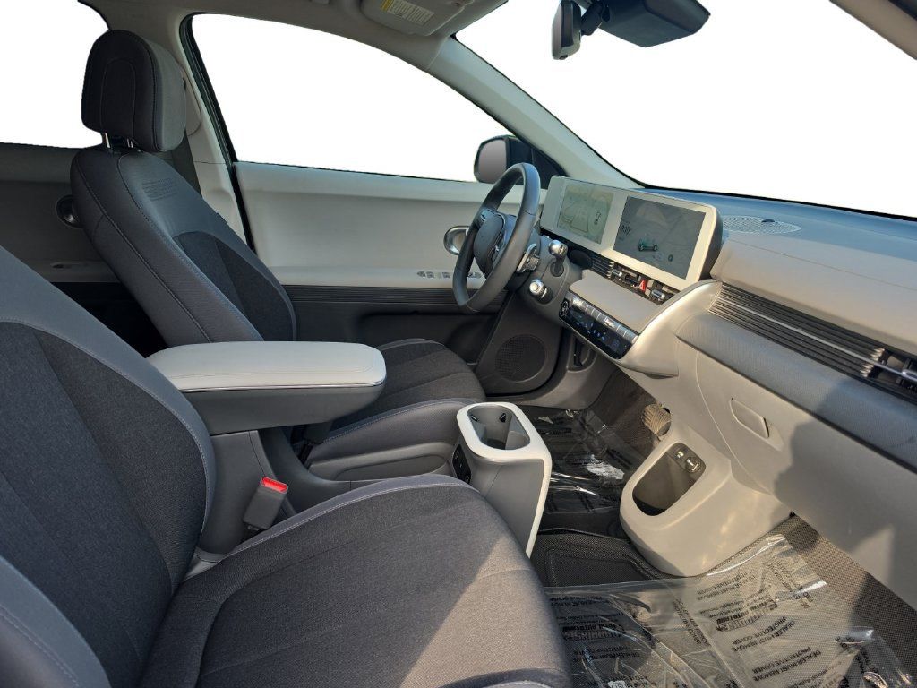 Certified 2024 Hyundai Ioniq 5 SEL RWD image 17