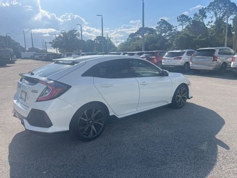 Used 2017 Honda Civic Sport Touring image 5
