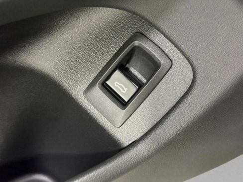 Used 2026 BMW 530i xDrive w/ Premium Package AWD/4WD image 26