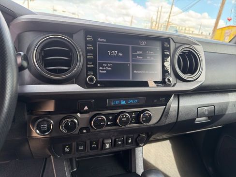 Used 2023 Toyota Tacoma TRD Sport image 10