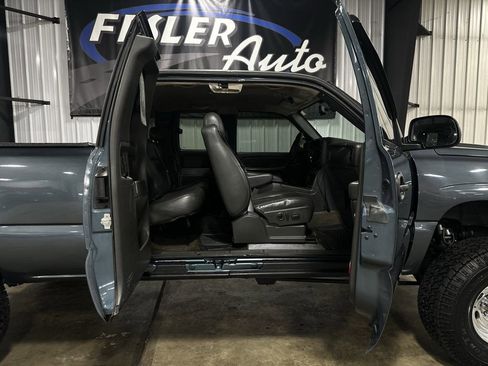 Used 2006 Chevrolet Silverado 1500 LT w/ Onstar Plus Package image 34