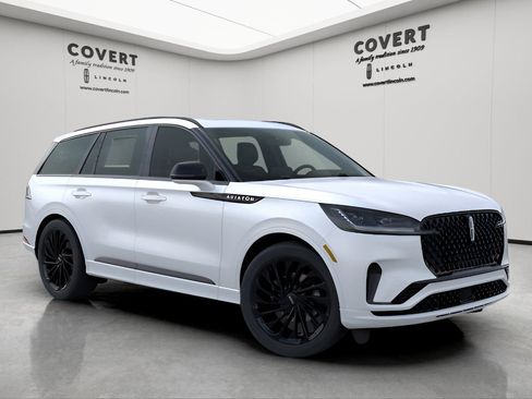 New 2026 Lincoln Aviator Reserve image 7