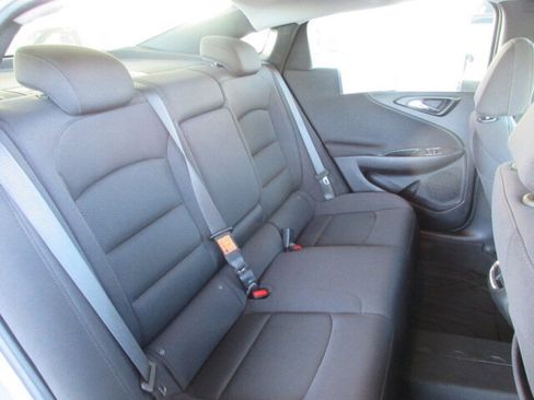 Used 2024 Chevrolet Malibu LT image 25