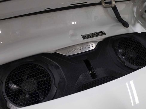 Certified 2022 Porsche 911 Carrera GTS image 40