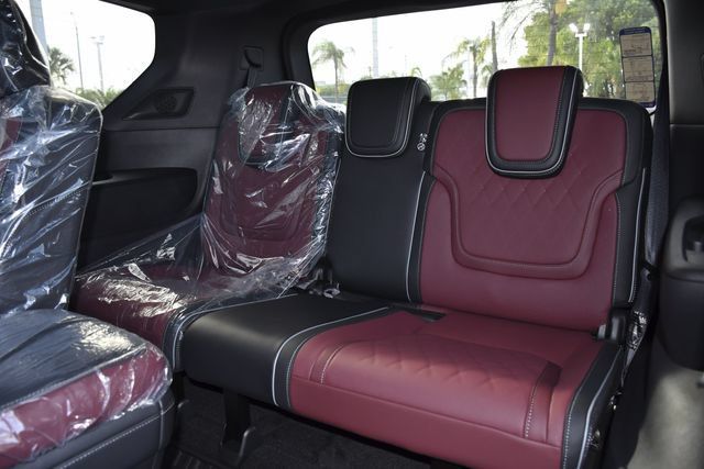 New 2026 INFINITI QX80 Autograph w/ Premium Cargo Package AWD/4WD image 32