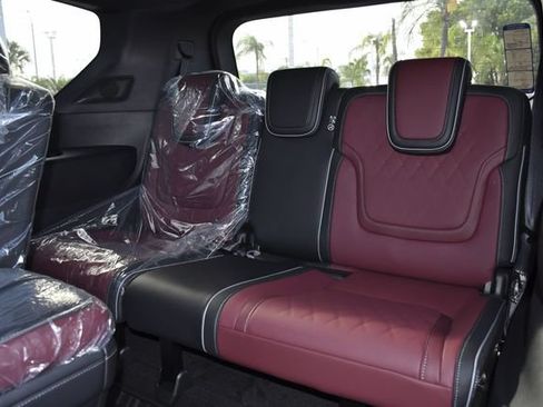 New 2026 INFINITI QX80 Autograph AWD/4WD image 32