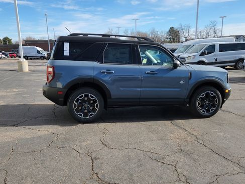 New 2025 Ford Bronco Sport Outer Banks w/ Outer Banks Tech Package+ AWD/4WD image 13