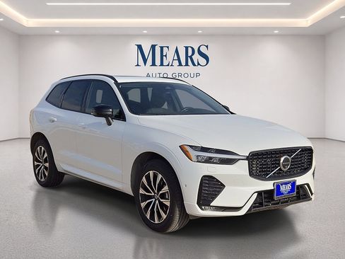 Used 2024 Volvo XC60 B5 Plus w/ Protection Package Premier AWD/4WD image 8