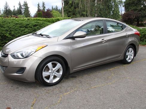 Used 2013 Hyundai Elantra GLS FWD image 1