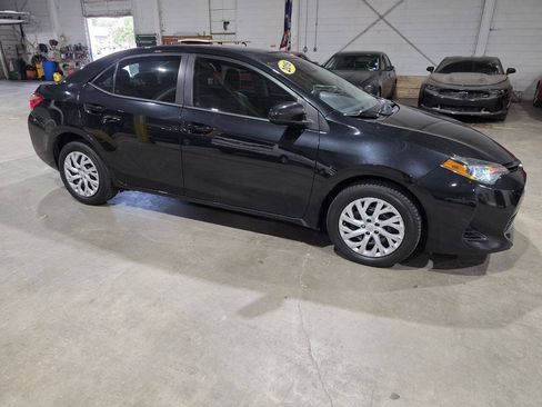 Used 2019 Toyota Corolla LE FWD image 16