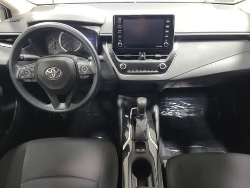 Used 2021 Toyota Corolla LE FWD image 22