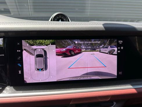 Used 2025 Porsche Cayenne Turbo image 28