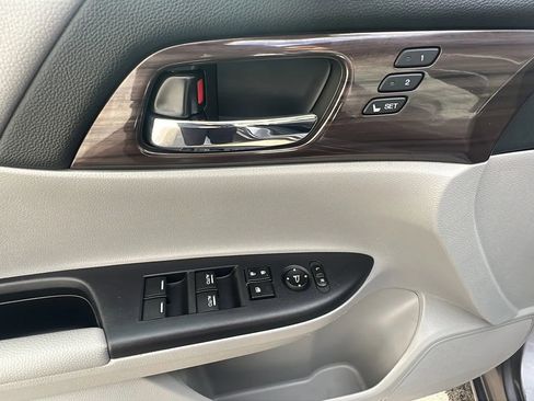 Used 2017 Honda Accord EX-L image 22