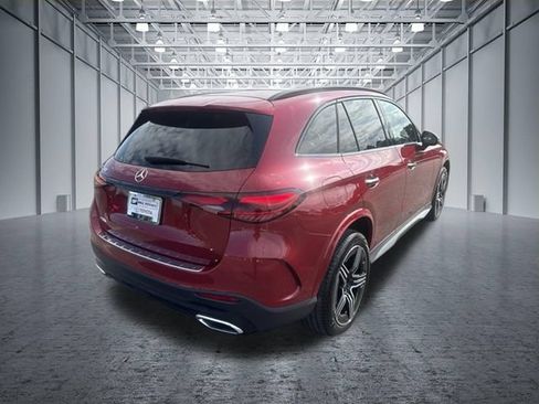 Used 2025 Mercedes-Benz GLC 300 image 5