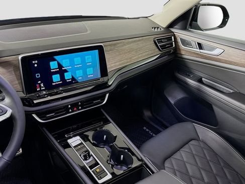 New 2026 Volkswagen Atlas SEL Premium R-Line image 24