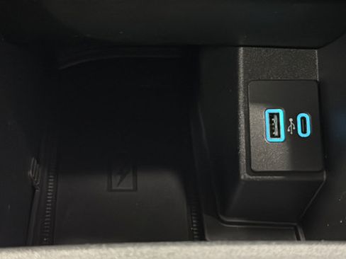 Used 2024 Ford Edge SEL w/ Convenience Package AWD/4WD image 31