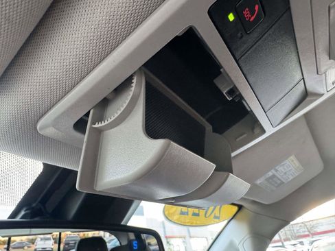 Certified 2022 Toyota Tacoma SR5 image 41