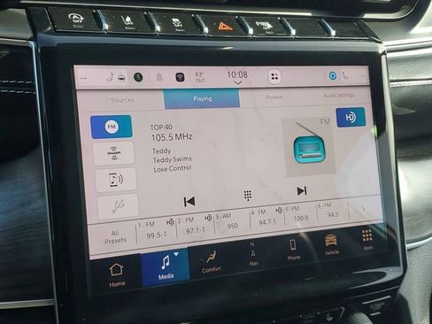 Used 2023 Jeep Grand Cherokee L Limited AWD/4WD image 27