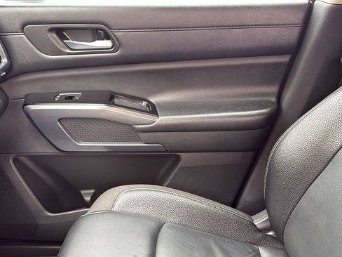 Certified 2022 Nissan Pathfinder SL image 19