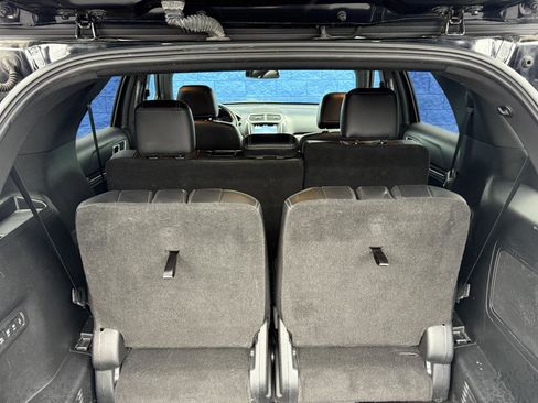 Used 2017 Ford Explorer Limited image 24