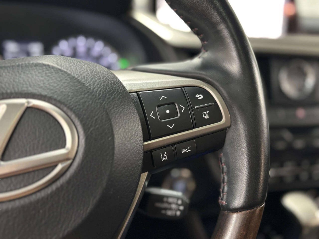 Used 2016 Lexus RX 350 AWD w/ Premium Package image 36