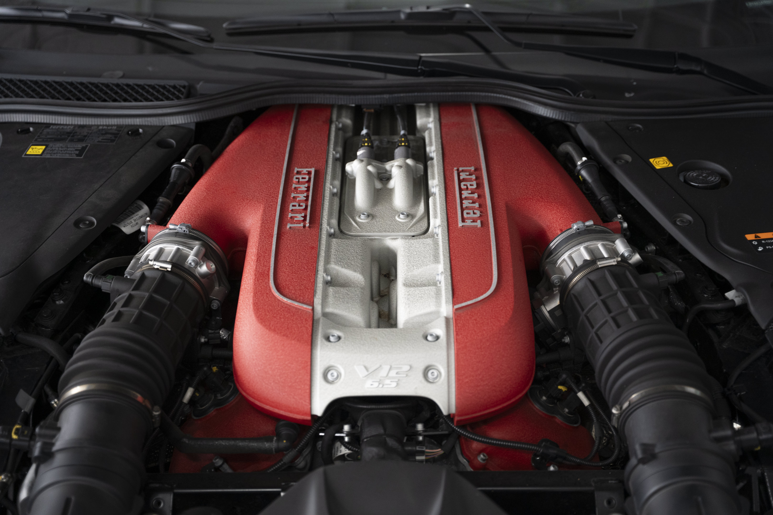 Used 2019 Ferrari 812 Superfast RWD image 47