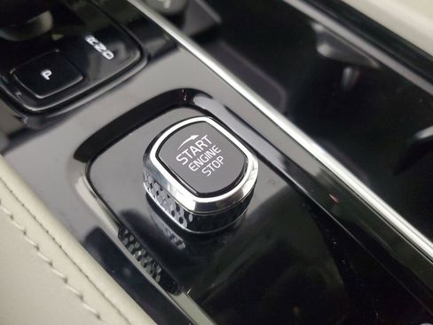 Certified 2023 Volvo XC90 T8 Plus w/ Protection Package Premier image 37