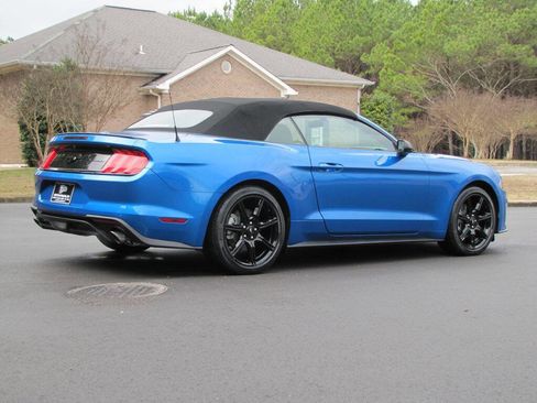 Used 2020 Ford Mustang Convertible w/ Equipment Group 101A image 18