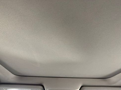 Used 2018 Nissan Rogue SV w/ Sun & Sound Touring Package AWD/4WD image 28