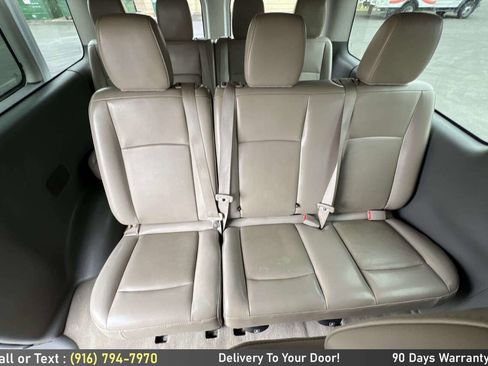 Used 2013 Nissan NV 3500 SL w/ Technology Pkg image 15