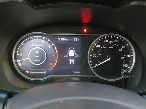 New 2025 Nissan Versa SV w/ Trunk Package image 12