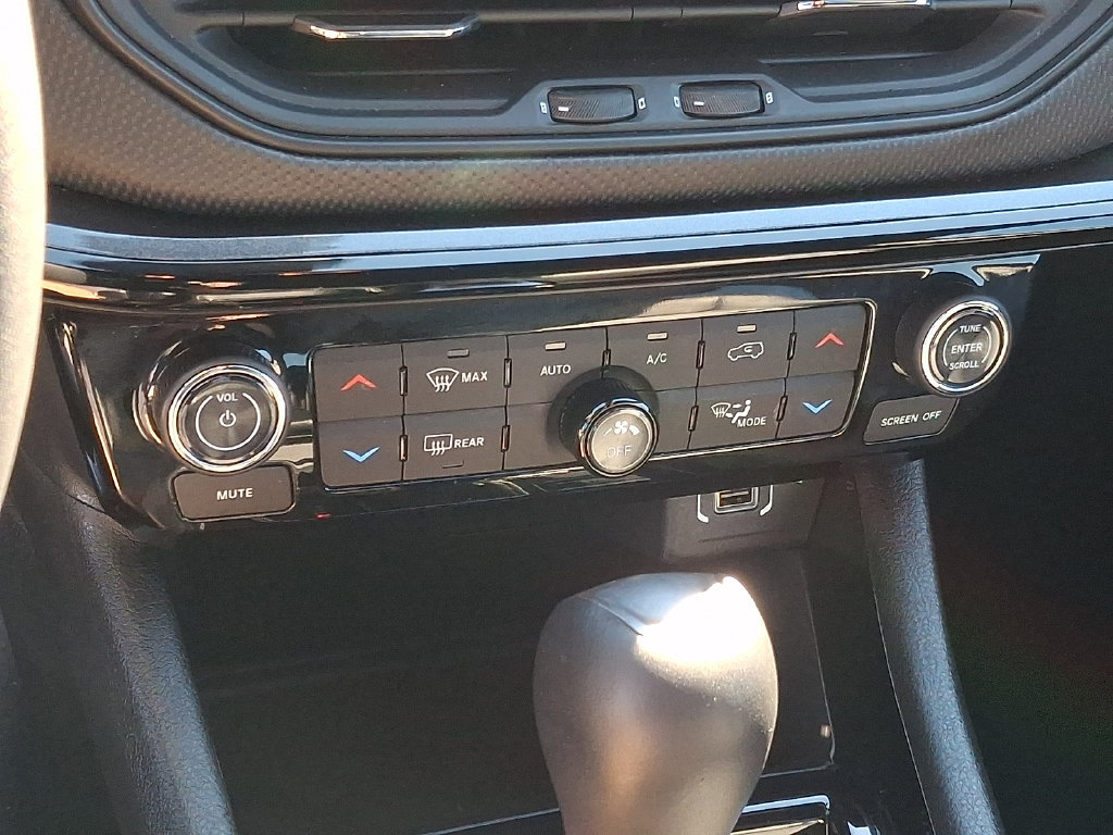 Certified 2026 Jeep Compass Limited AWD/4WD image 15