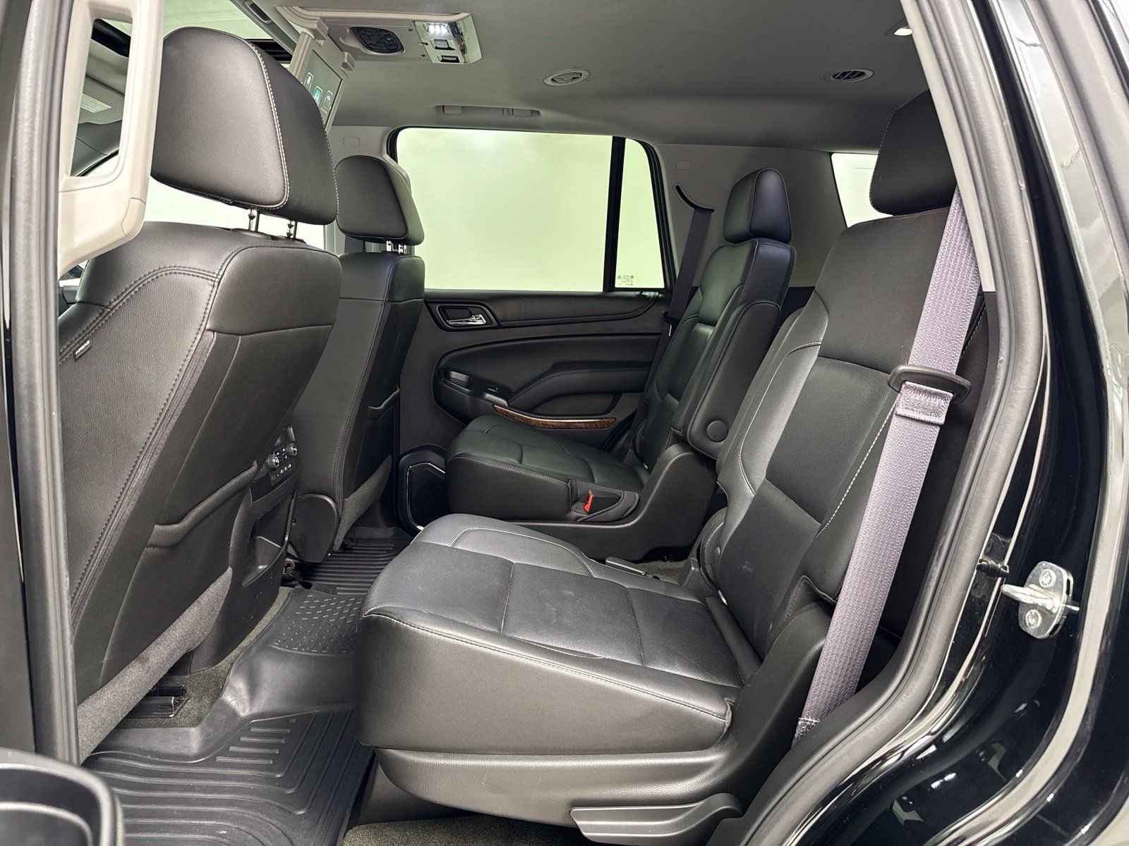 Used 2017 Chevrolet Tahoe Premier AWD/4WD image 21