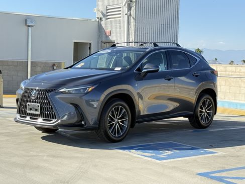 Used 2025 Lexus NX 250 FWD image 7