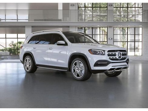 Used 2023 Mercedes-Benz GLS 450 4MATIC image 12