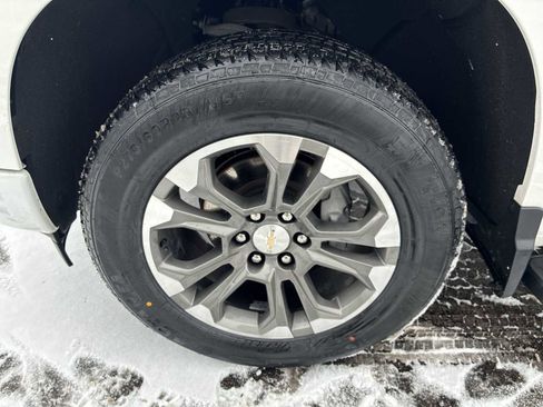 Certified 2023 Chevrolet Silverado 1500 High Country w/ Technology Package image 33