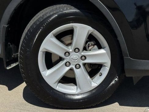 Used 2014 Toyota RAV4 XLE image 30