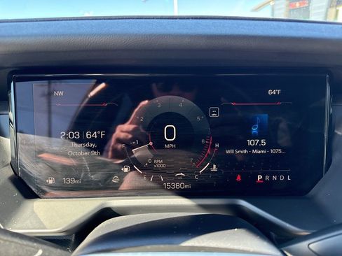 Used 2025 GMC Acadia Elevation image 25