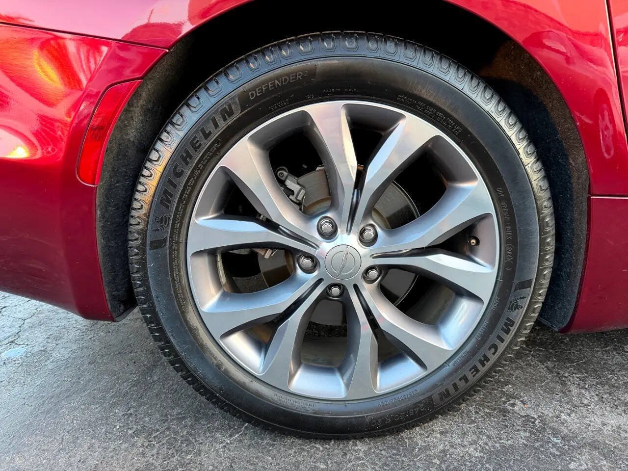 Used 2020 Chrysler Pacifica Limited w/ Tire & Wheel Group FWD image 39