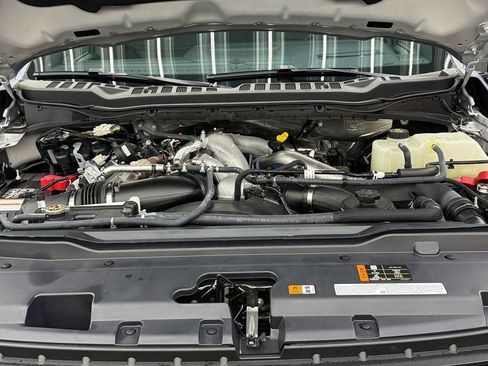 Used 2025 Ford F250 Platinum image 21