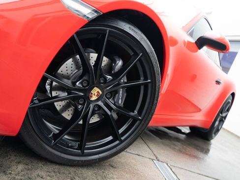 Used 2018 Porsche 911 Carrera RWD image 6