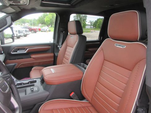New 2026 GMC Sierra 2500 Denali Ultimate w/ Max Trailering Package AWD/4WD image 12