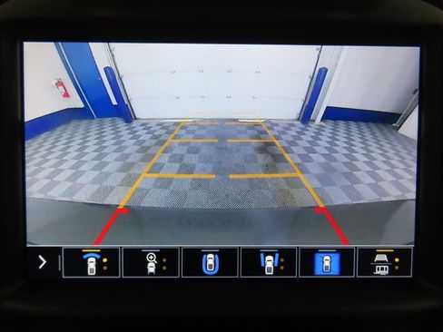 Used 2023 GMC Sierra 2500 AT4 w/ AT4 Premium Plus Package image 15