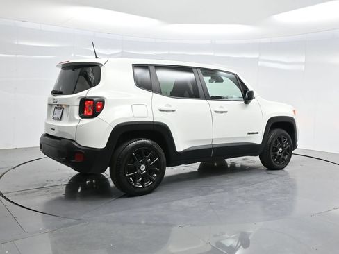 Used 2023 Jeep Renegade Latitude AWD/4WD image 36