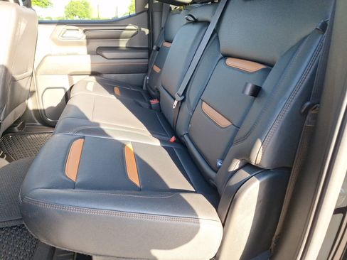 Used 2023 GMC Sierra 1500 AT4 w/ Technology Package image 30