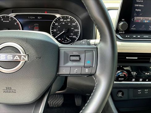 Used 2025 Nissan Rogue SV FWD image 13