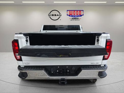 Used 2022 GMC Sierra 2500 SLE w/ SLE Value Package; AWD/4WD image 13