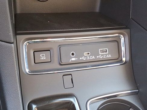 New 2026 Subaru Ascent Limited Bronze image 15