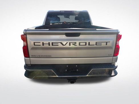 Used 2021 Chevrolet Silverado 1500 LT image 11